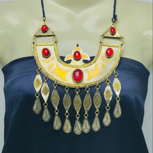 Load image into Gallery viewer, Vintage Long Chain Turkman Pendant Necklace
