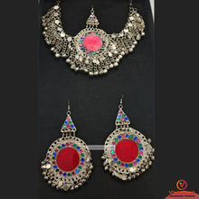 Load image into Gallery viewer, Tribal Vintage Headpiece Matha Patti and Earring Jewelry Set
