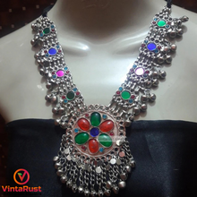 Load image into Gallery viewer, Tribal Pendant Necklace With Glass Stones
