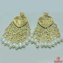 Load image into Gallery viewer, Handmade Golden Heart Pearl Earrings
