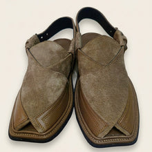 Load image into Gallery viewer, Traditional Men's Handmade Brown Leather Chappal

