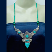 Load image into Gallery viewer, Nepalese Turquoise Green Handmade Necklace
