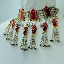 Load image into Gallery viewer, Nomadic Tribal Choker Necklace With Red Stones
