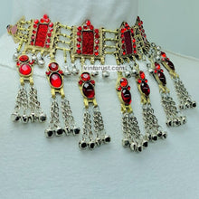Load image into Gallery viewer, Nomadic Tribal Choker Necklace With Red Stones
