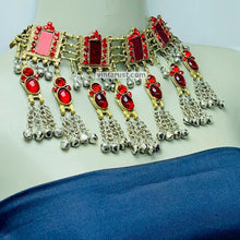 Load image into Gallery viewer, Nomadic Tribal Choker Necklace With Red Stones
