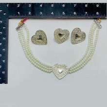 Load image into Gallery viewer, Pearls Beaded Chain Necklace With Earrings
