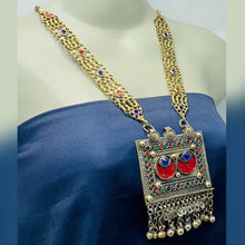 Load image into Gallery viewer, Pure Vintage Long Chain Pendant Necklace
