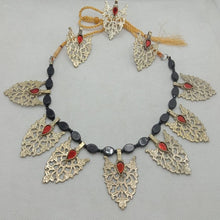 Load image into Gallery viewer, Tribal Stone Beaded Motif Jewelry Set
