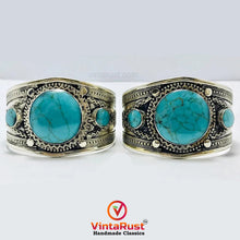Load image into Gallery viewer, Round Shaped Stones Boho Tribal Cuff
