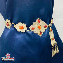 Load image into Gallery viewer, Silver Kuchi Turkman Belt With Brown Glass Stones
