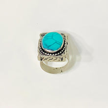 Load image into Gallery viewer, Southwestern Style Turquoise Oval Stone Ring

