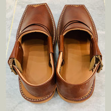 Load image into Gallery viewer, Traditional Brown Leather Peshawari Chappal
