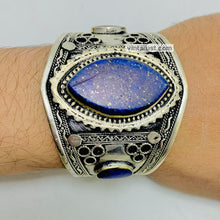 Load image into Gallery viewer, Tribal Handmade Bracelet With Lapis Lazuli Stone
