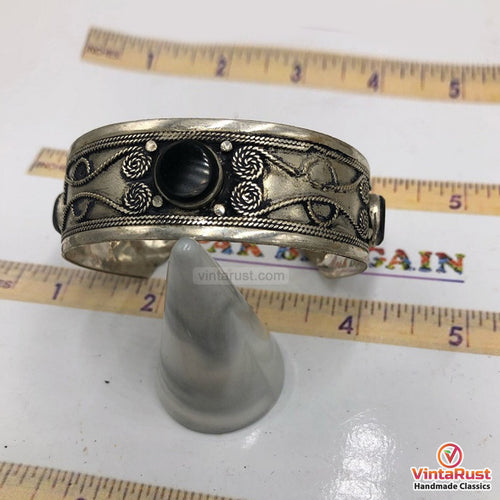 Tribal Vintage Black Stones Slim Bracelet