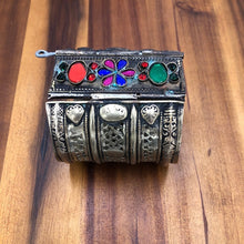 Load image into Gallery viewer, Tribal Vintage Glass Stone Boho Handcuff Bracelet
