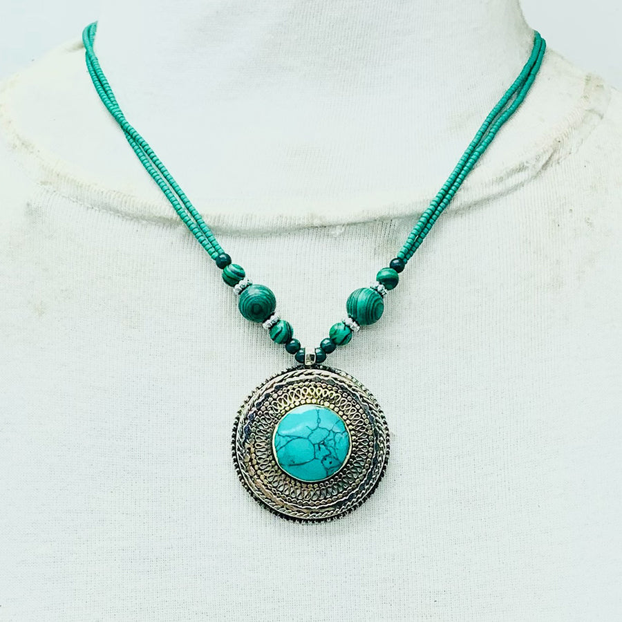 Turquoise Beaded Light Weight Pendant Necklace