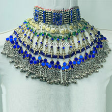 Load image into Gallery viewer, Unique Oversized Blue Stones Choker Necklace

