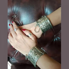 Load image into Gallery viewer, Vintage Boho Style Handcuffs Bracelets
