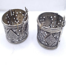 Load image into Gallery viewer, Vintage Boho Style Handcuffs Bracelets
