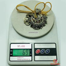 Load image into Gallery viewer, Vintage Beaded Coins Necklace With Dangling Pendant
