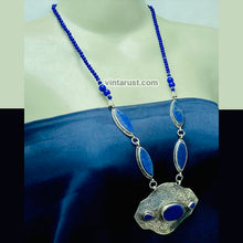 Load image into Gallery viewer, Vintage Blue Lapis Lazuli Stone Necklace
