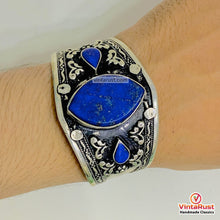 Load image into Gallery viewer, Vintage Mid Century Natural Lapis Lazuli Bracelet
