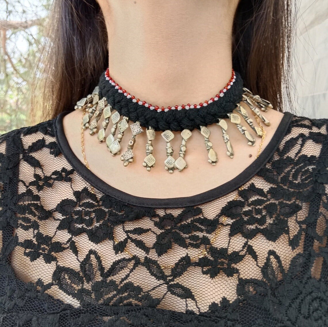 Vintage Boho Choker Necklace With Dangling Silver Spikes