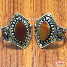 Load image into Gallery viewer, Vintage Boho Style Carnelian Stones Cuff Bracelet
