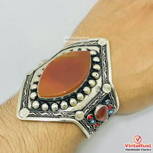 Load image into Gallery viewer, Vintage Boho Style Carnelian Stones Cuff Bracelet
