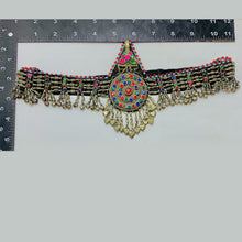 Load image into Gallery viewer, Vintage Handmade Mathapatti With Bells
