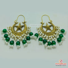 Load image into Gallery viewer, Vintage Hoop Style Earrings With Pearls
