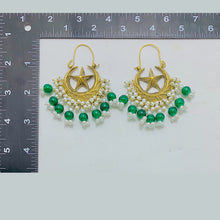 Load image into Gallery viewer, Vintage Hoop Style Earrings With Pearls
