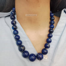 Load image into Gallery viewer, Vintage Lapis Lazuli Blue Bead Necklace
