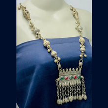 Load image into Gallery viewer, Vintage Long Chain Boho Pendant Necklace

