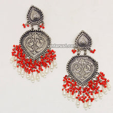 Load image into Gallery viewer, Vintage Oxidized Earrings With Red Beads
