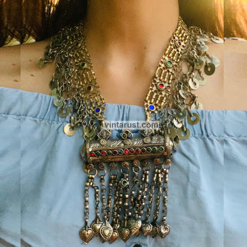 Vintage Big Pendant Necklace With Dangling Tassels