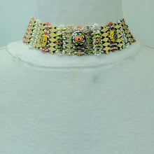 Load image into Gallery viewer, Vintage Style Golden Metal Choker Necklace
