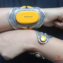 Load image into Gallery viewer, Vintage Tribal Cuff With Big Stones Bracelets
