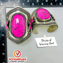 Load image into Gallery viewer, Vintage Tribal Cuff With Pink Stones
