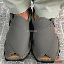 Load image into Gallery viewer, Grey Leather Kaptaan Chappal
