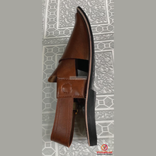 Load image into Gallery viewer, Premium Leather Peshawari Chappal
