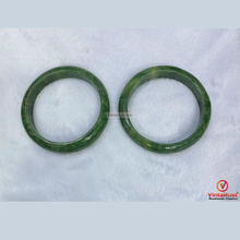 Load image into Gallery viewer, Handmade Natural Green Jade Stone Bangles Set

