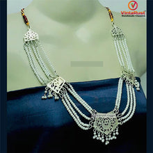 Load image into Gallery viewer, Handmade White Pearls Beaded Chain Necklace
