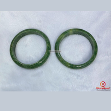Load image into Gallery viewer, Handmade Natural Green Jade Stone Bangles Set
