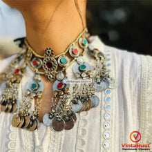 Load image into Gallery viewer, Vintage Dangling Coins Necklace With Green and Red Glass Stones
