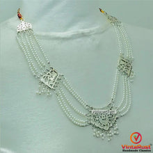 Load image into Gallery viewer, Handmade White Pearls Beaded Chain Necklace
