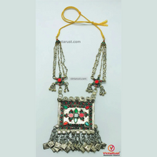 Load image into Gallery viewer, Ethnic Tribal Red and Green Glass Stones
