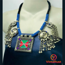 Load image into Gallery viewer, Blue Beaded Necklace With Dangling Pendants
