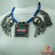 Load image into Gallery viewer, Blue Beaded Necklace With Dangling Pendants
