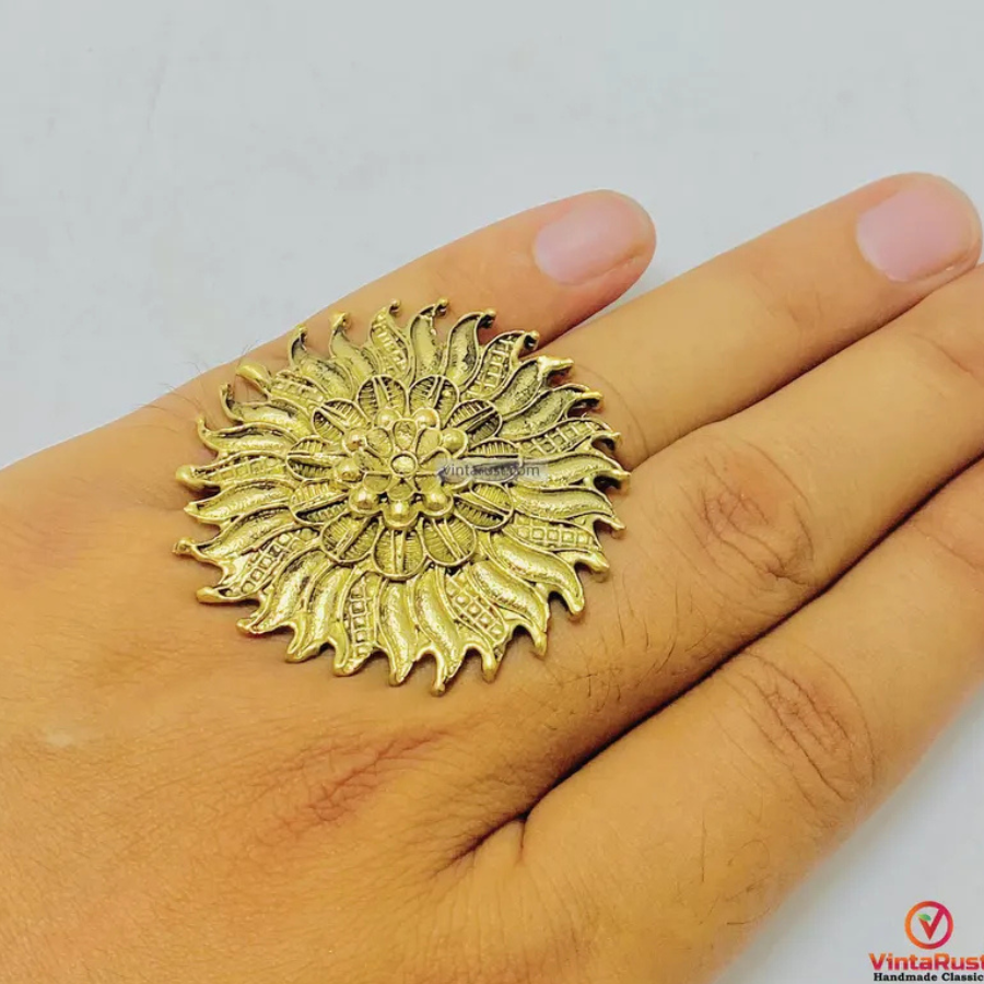 Antique Gold Tone Sunflower Ring
